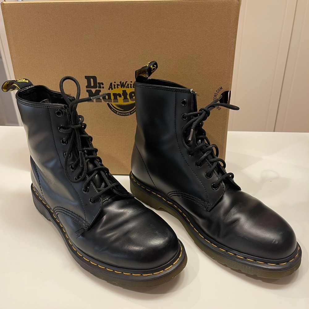 Dr. Martens
Men’s Boots High top 
Size US 11